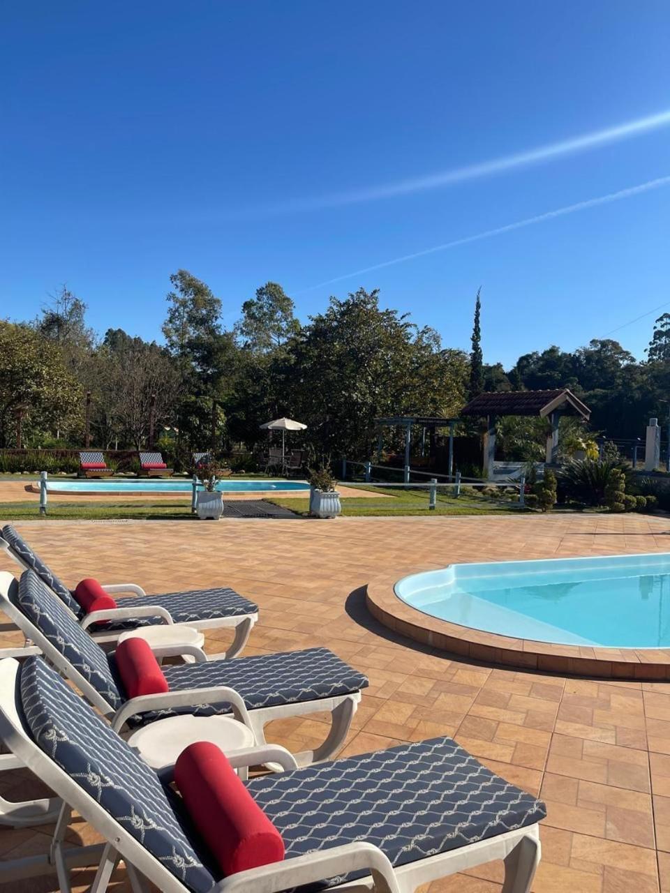 Pousada E Restaurante Bora Bora Da Serra São Bento do Sapucaí Esterno foto
